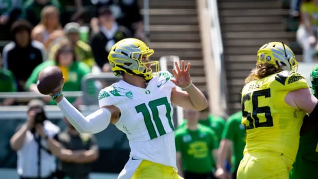 Bo Nix, Quarterback, Oregon Ducks